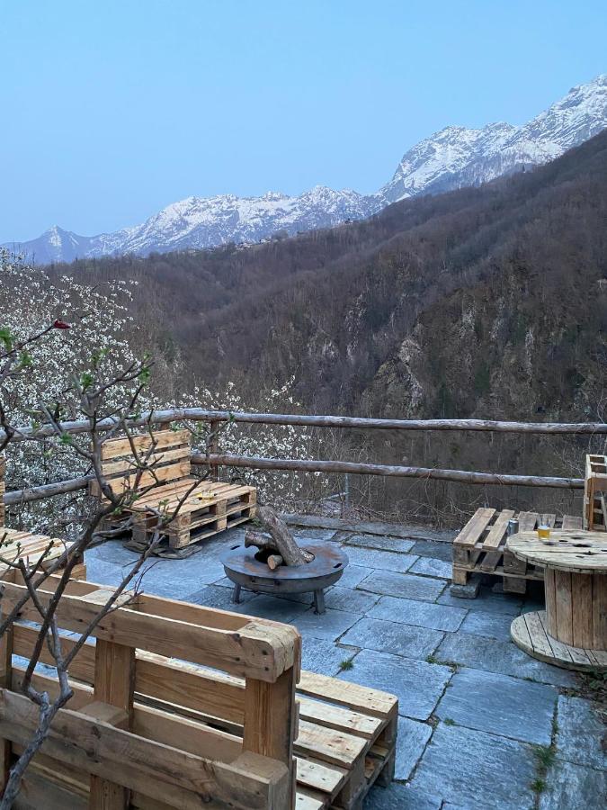 Osteria Gruetli Con Alloggio Borgnone 外观 照片