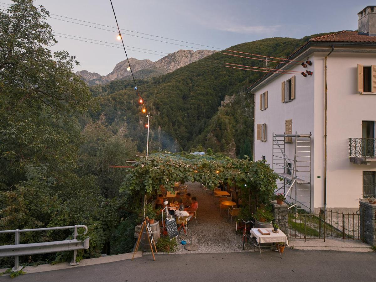 Osteria Gruetli Con Alloggio Borgnone 外观 照片