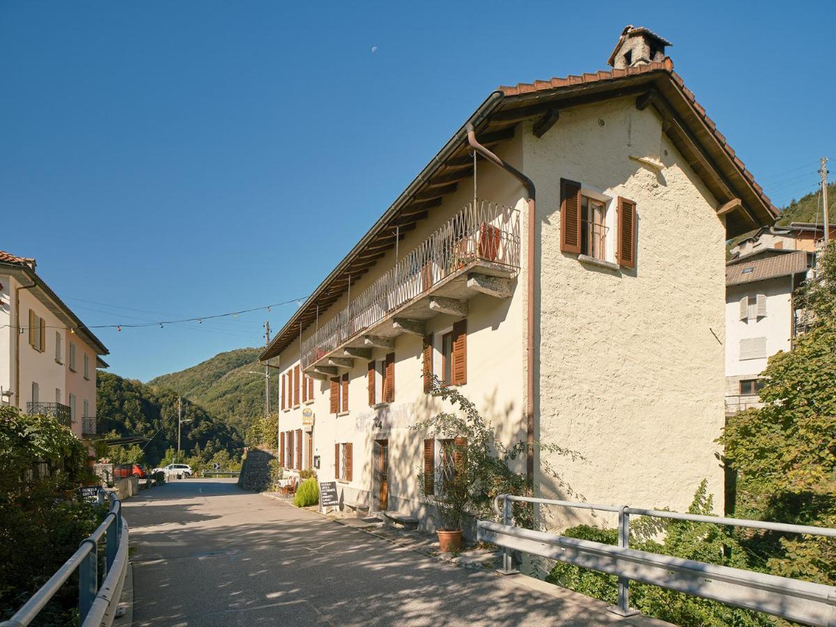 Osteria Gruetli Con Alloggio Borgnone 外观 照片