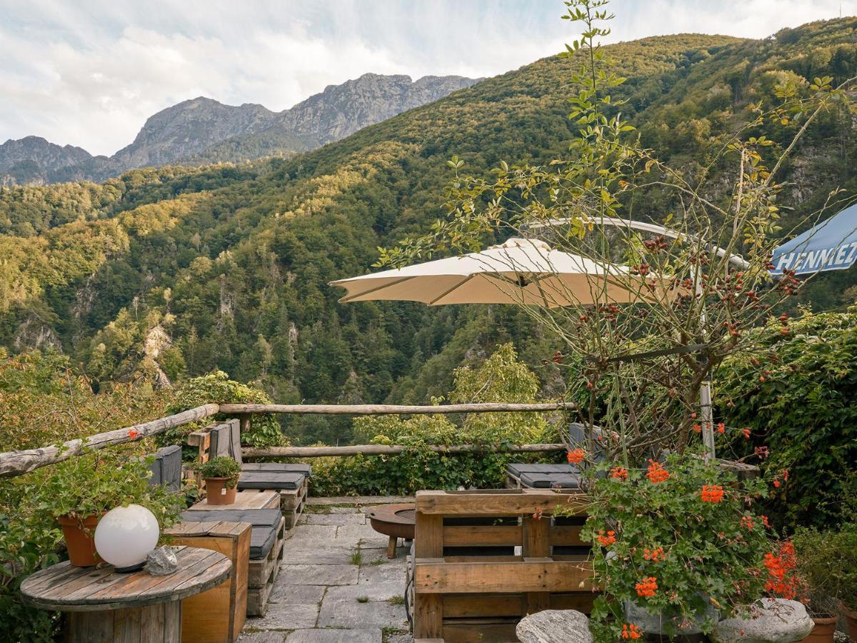 Osteria Gruetli Con Alloggio Borgnone 外观 照片